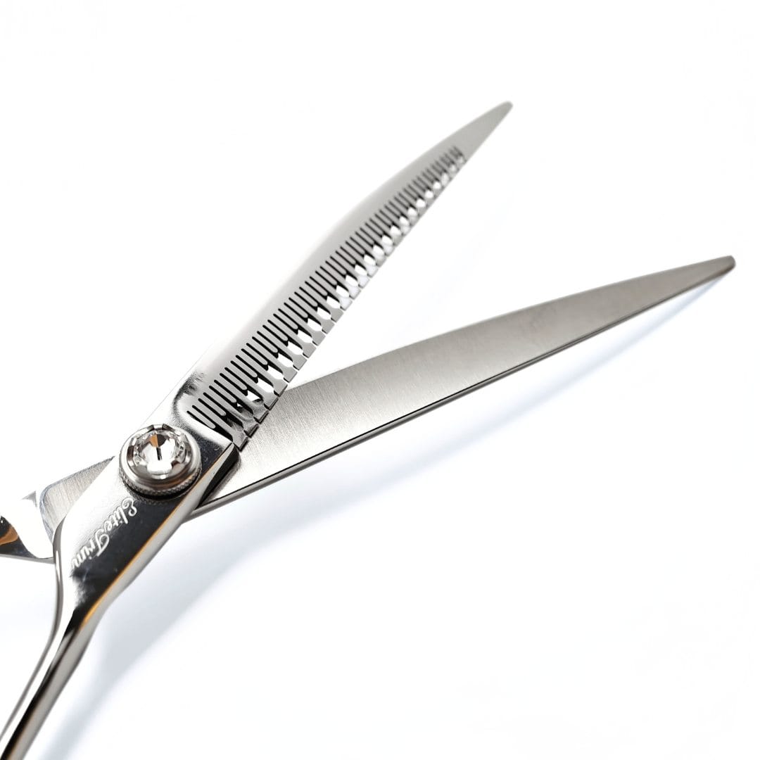 Magic Tip Curved Grooming Eraser Shears Hikari 7.0